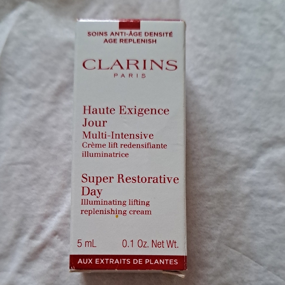 Clarins Skincare Set - Anti-aging. NEW - Picture 8 of 9